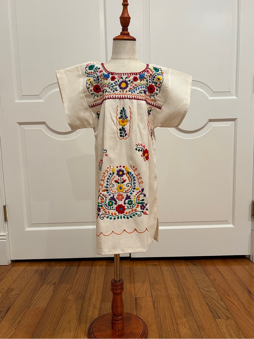 Tehuacan Girls Mexican Dress hand embroidery.